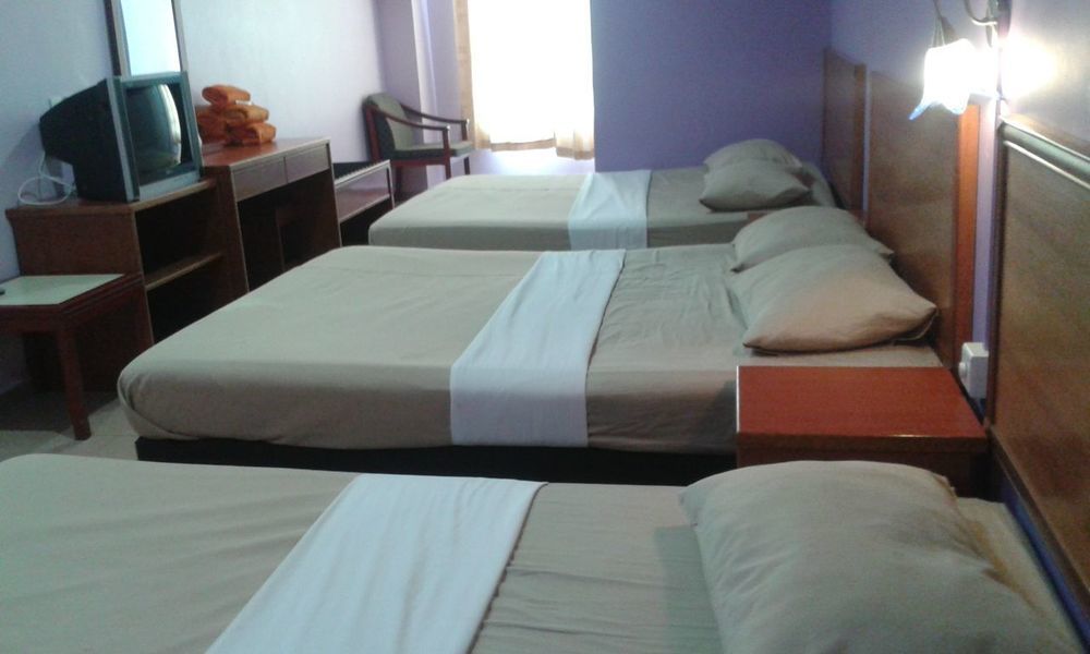 Oyo 702 D View Hotel Mersing Exterior photo