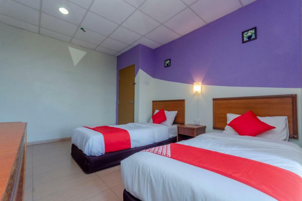 Oyo 702 D View Hotel Mersing Exterior photo