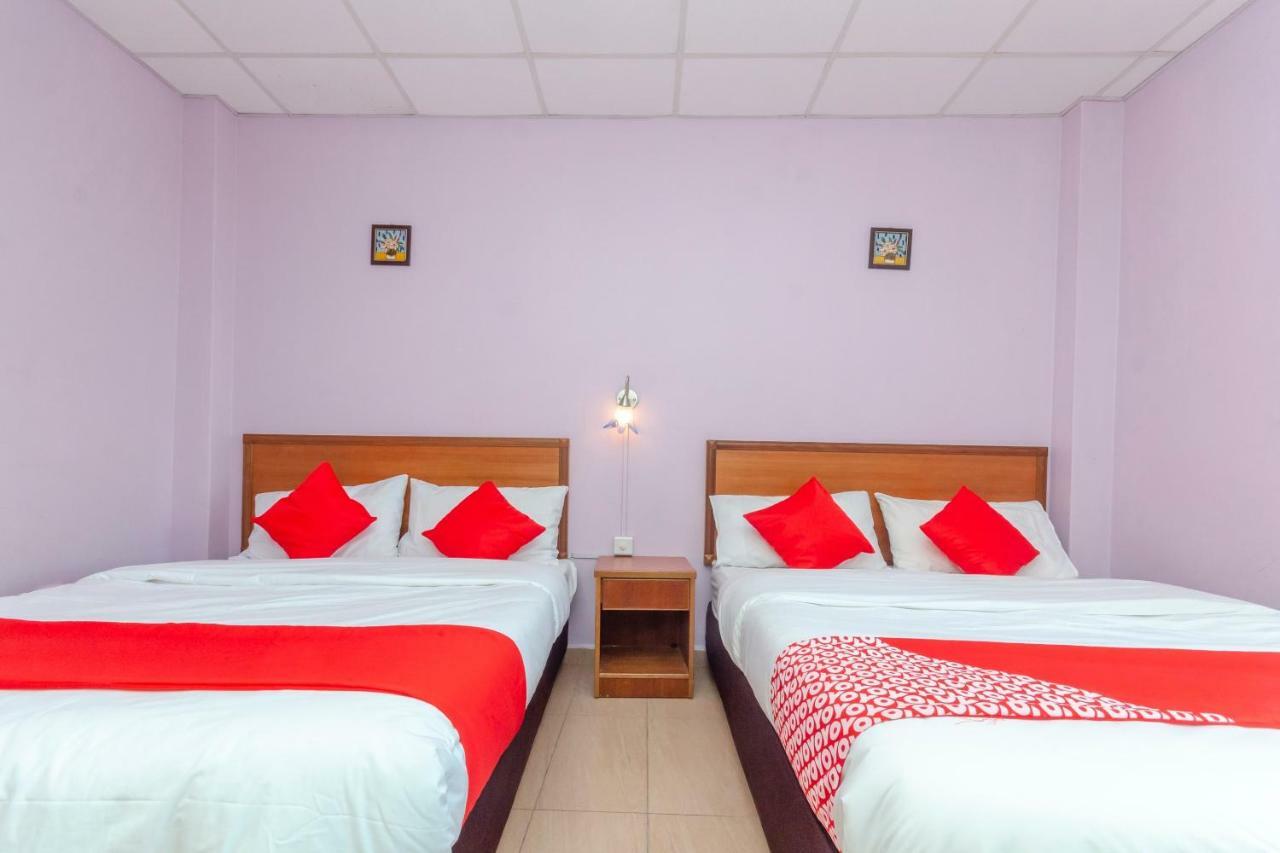 Oyo 702 D View Hotel Mersing Exterior photo