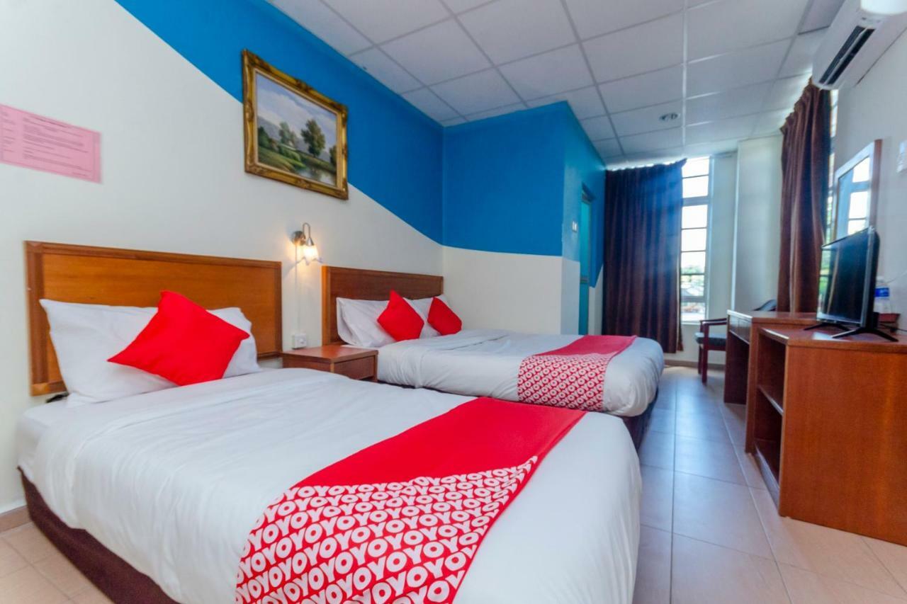 Oyo 702 D View Hotel Mersing Exterior photo