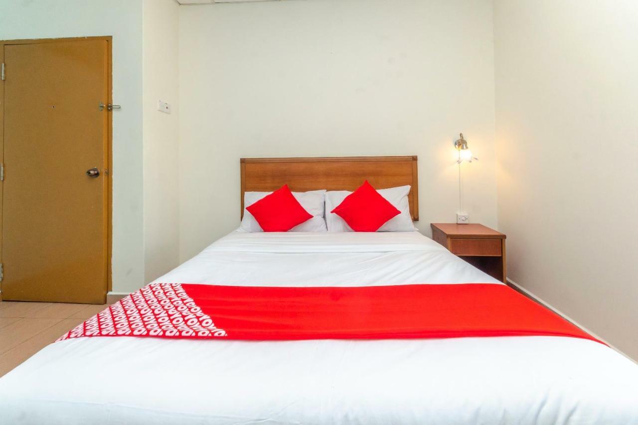 Oyo 702 D View Hotel Mersing Exterior photo