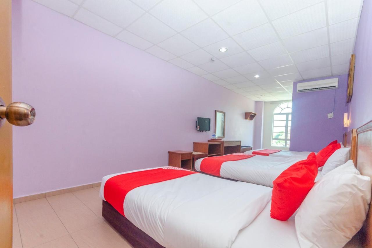 Oyo 702 D View Hotel Mersing Exterior photo