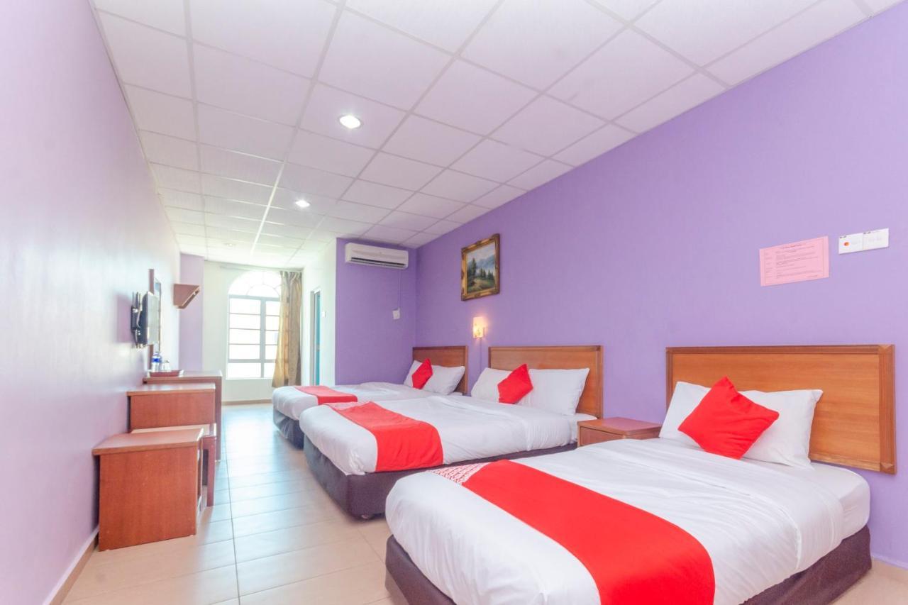 Oyo 702 D View Hotel Mersing Exterior photo